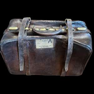 Antique Leather Gladstone Bag With Brass Fittings