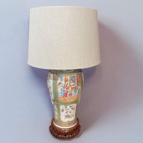 A Fine Quality Antique Cantonese Lamp image-1