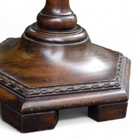 Fine Quality Early 20th Century Antique Walnut Standard Lamp image-3