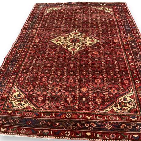 Wonderful Hand Knotted Persian Rug Hosseinabad Stunning Colours image-1