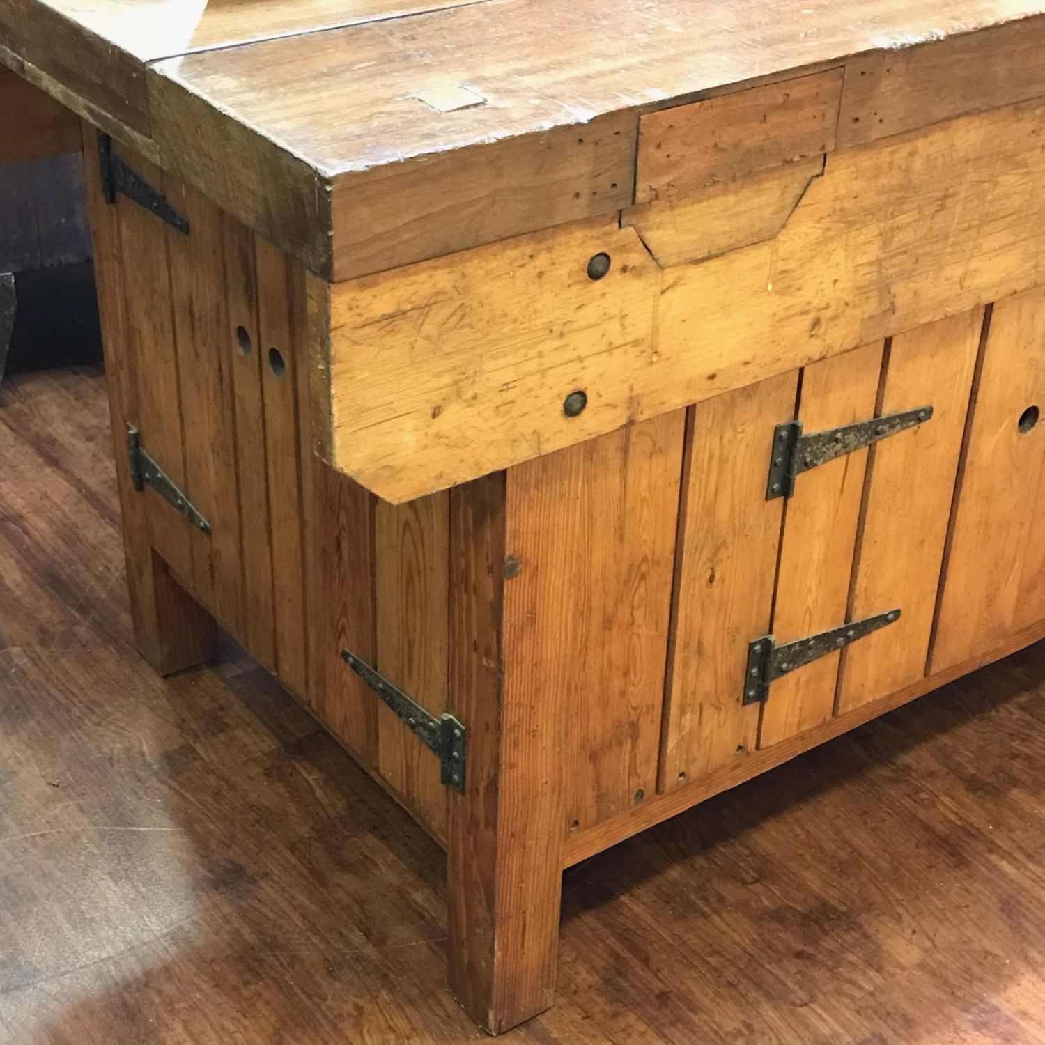 Vintage Kitchen Island Work Bench - Pine Tables - Hemswell Antique Centres