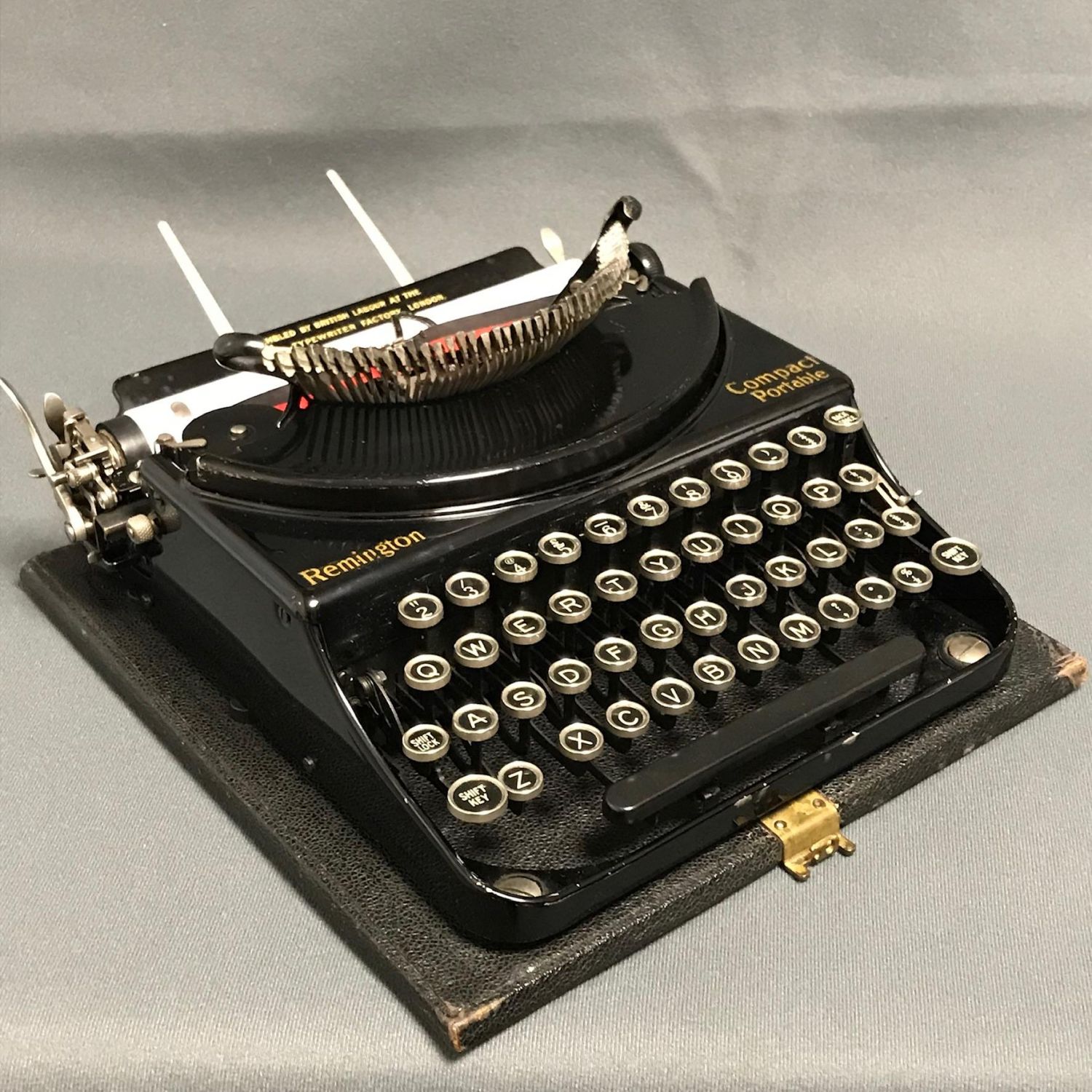 1930s Vintage Remington Portable Typewriter - Metalware - Hemswell