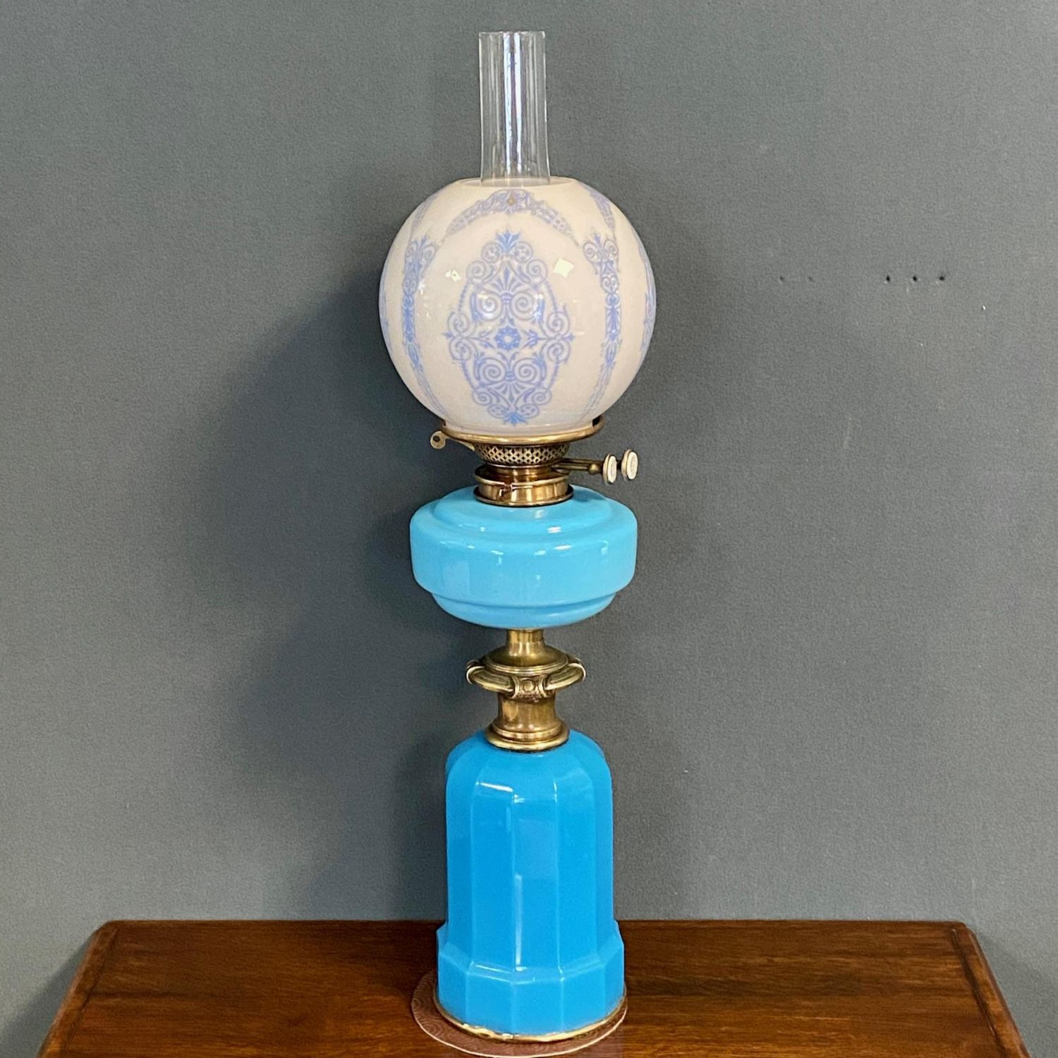 Victorian Blue Glass And Brass Oil Lamp Antique Lighting Hemswell Antique Centres