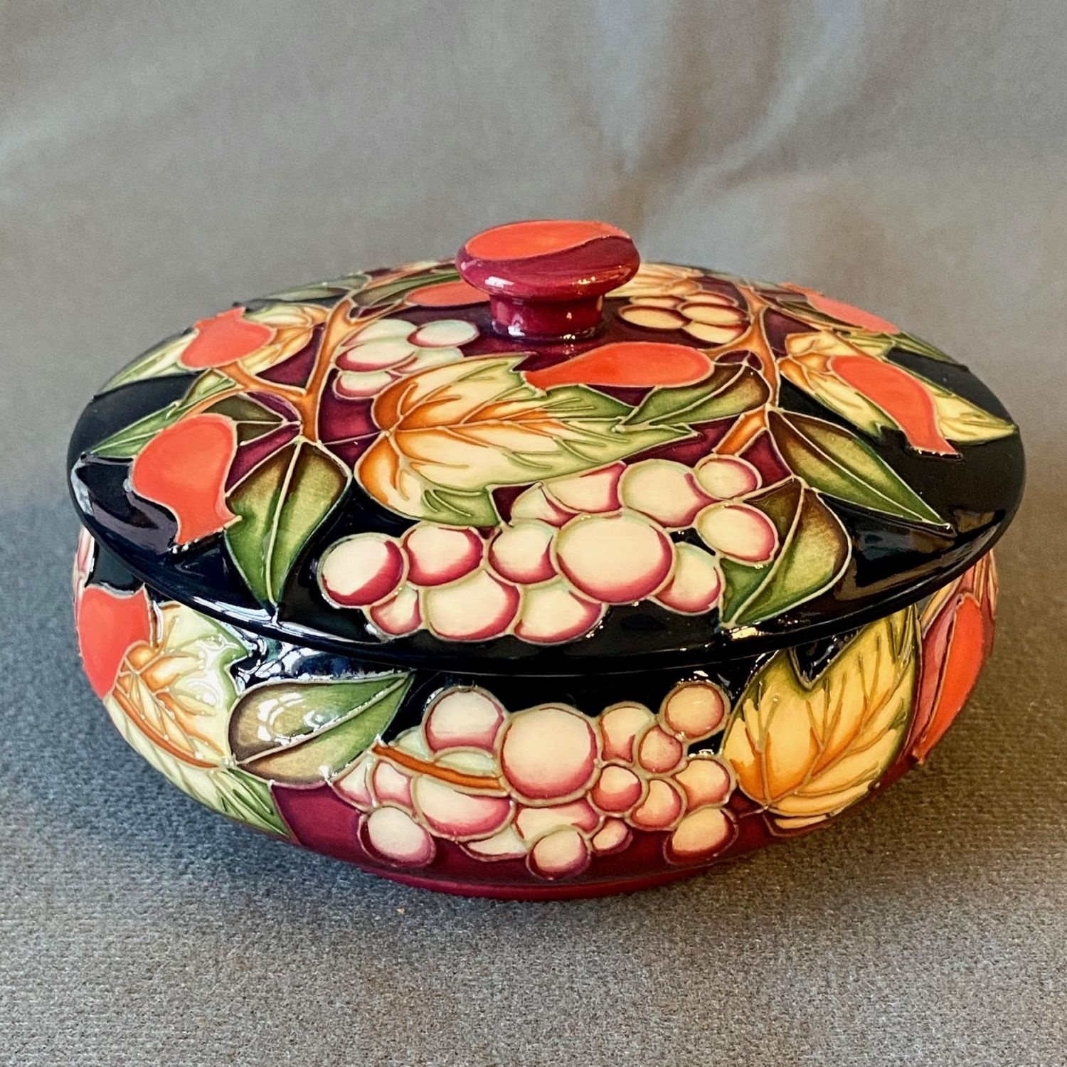 moorcroft lidded bowl