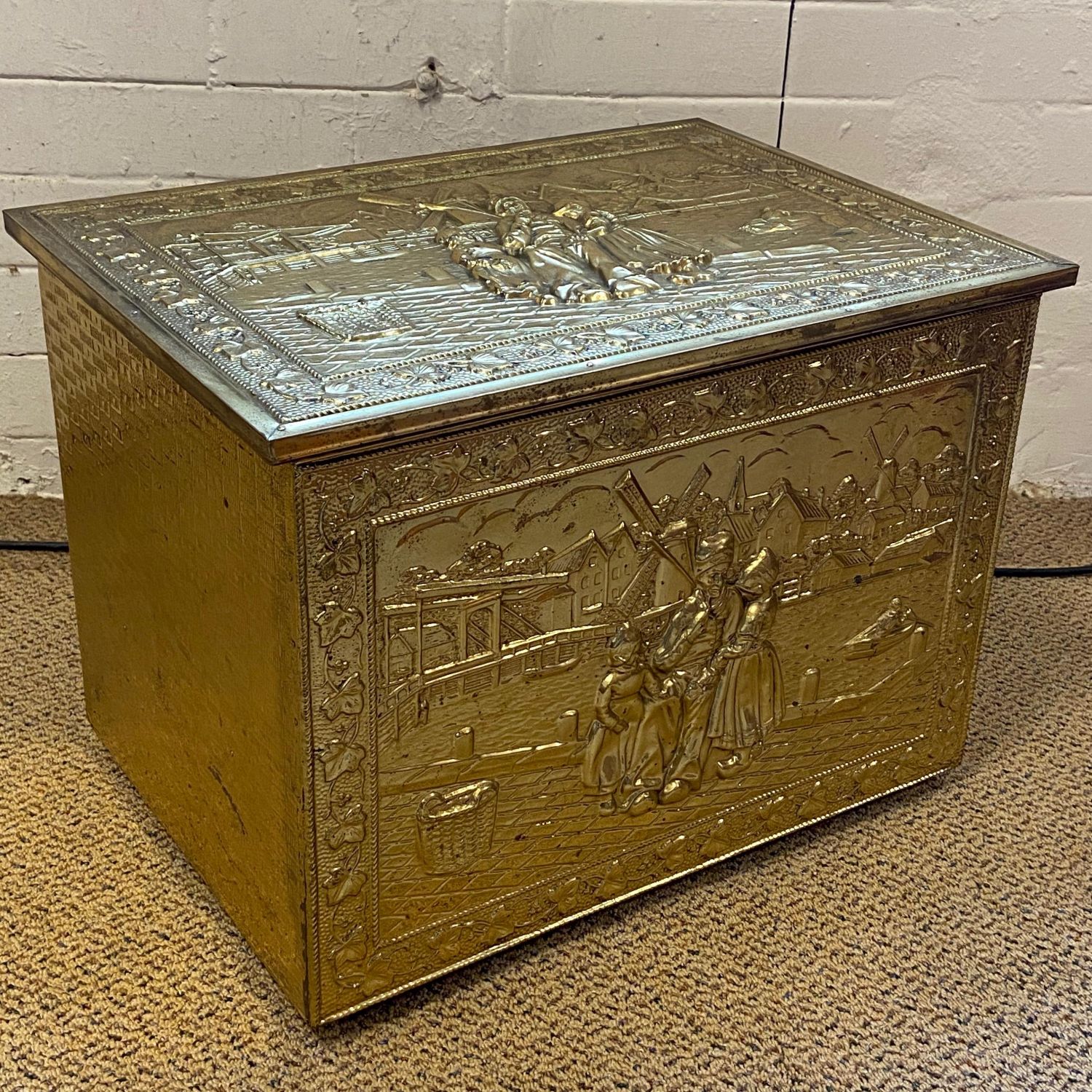 Vintage Large Brass Cased Log Box Antique Brass & Copper Hemswell