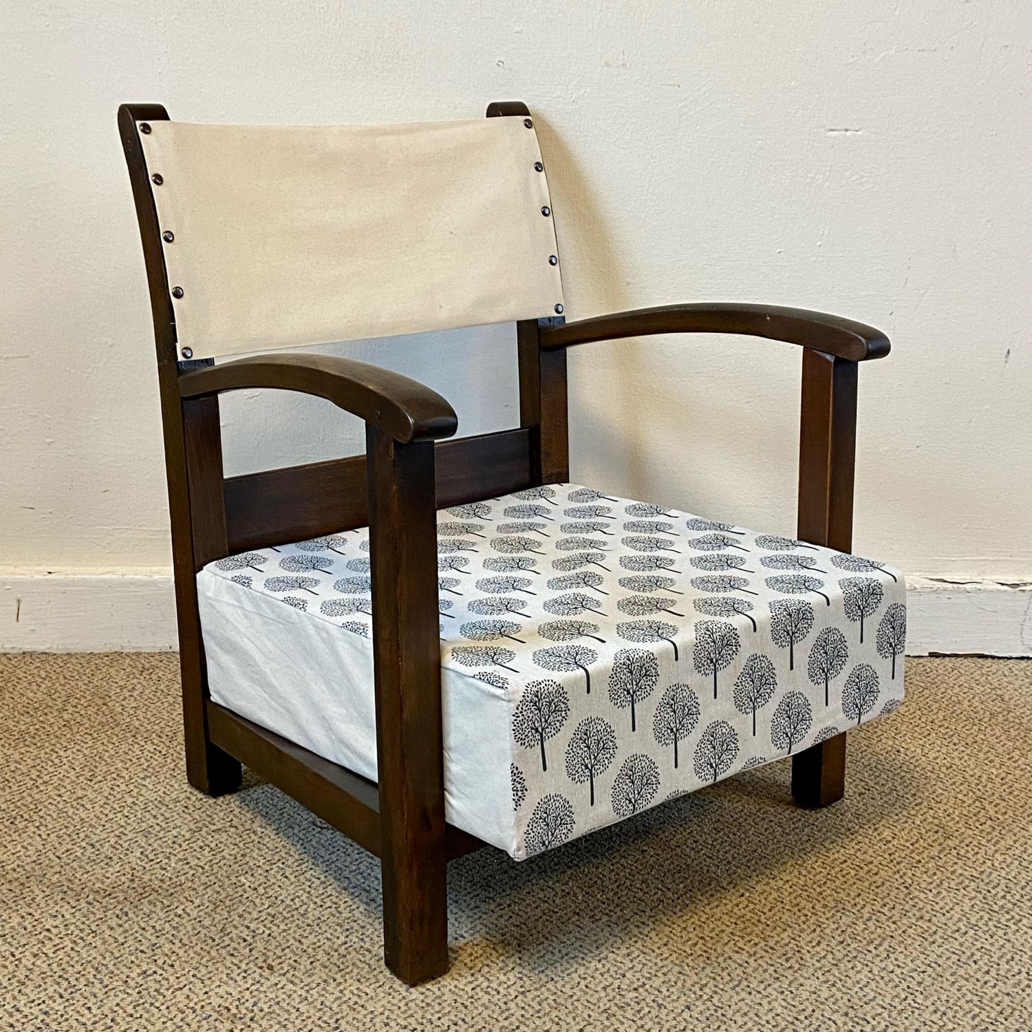 19th Century Oak Childs Low Chair with White Patterned Cushion
