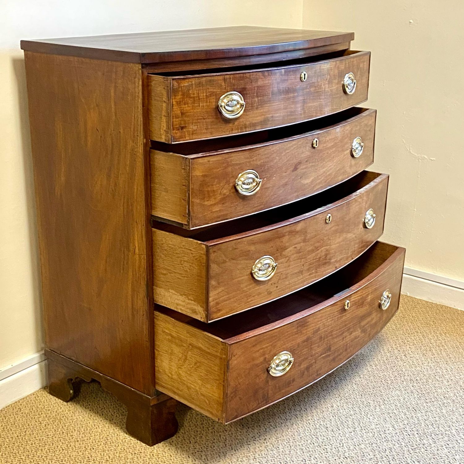 Mahogany Bow Front Chest Of Drawers Antique Chest Of Drawers Hemswell Antique Centres