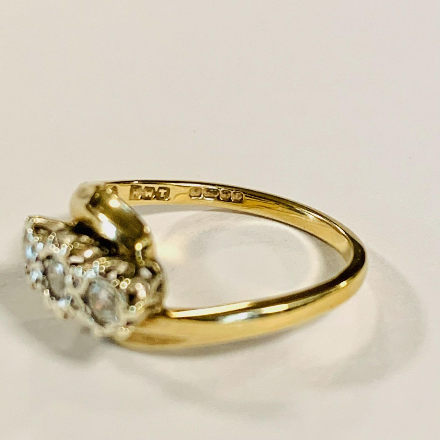 Vintage 9ct Gold 0.19ct Diamond Ring - Jewellery & Gold - Hemswell ...