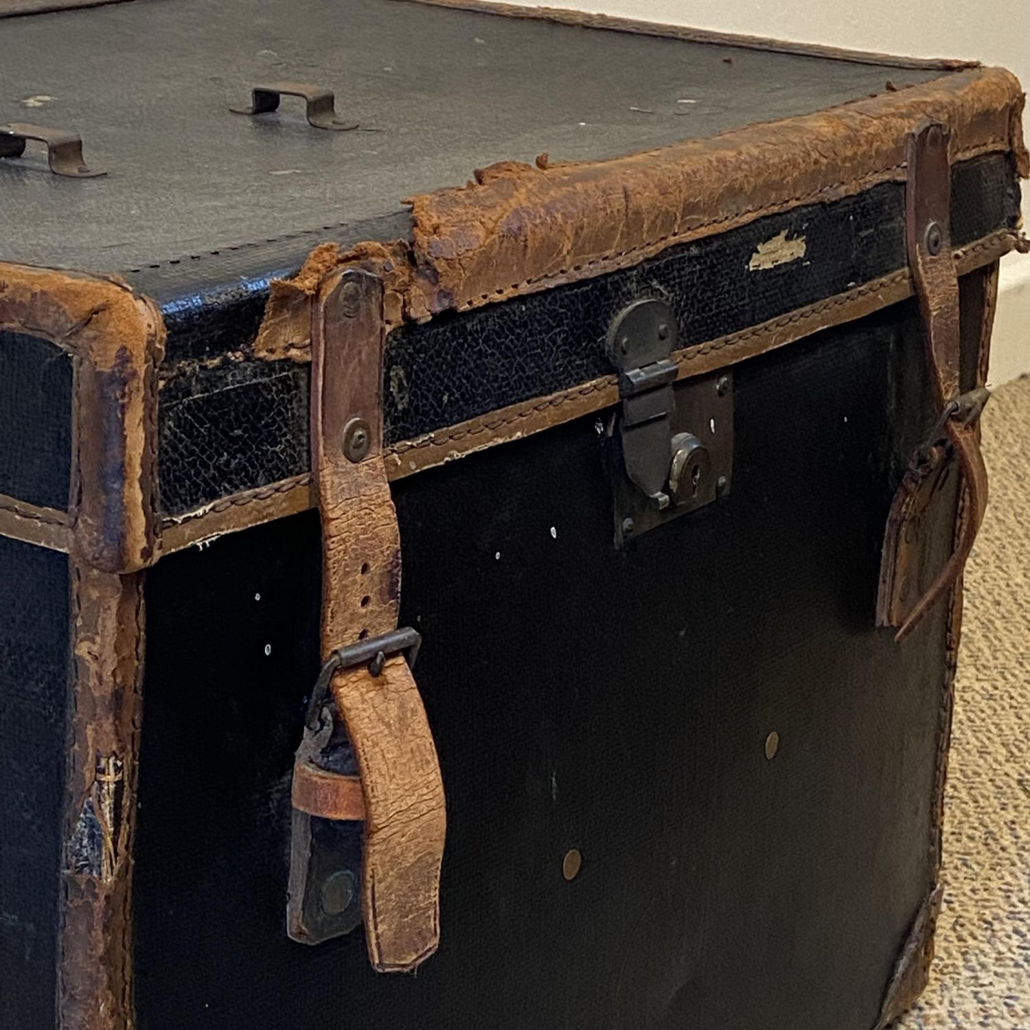 large vintage hat box