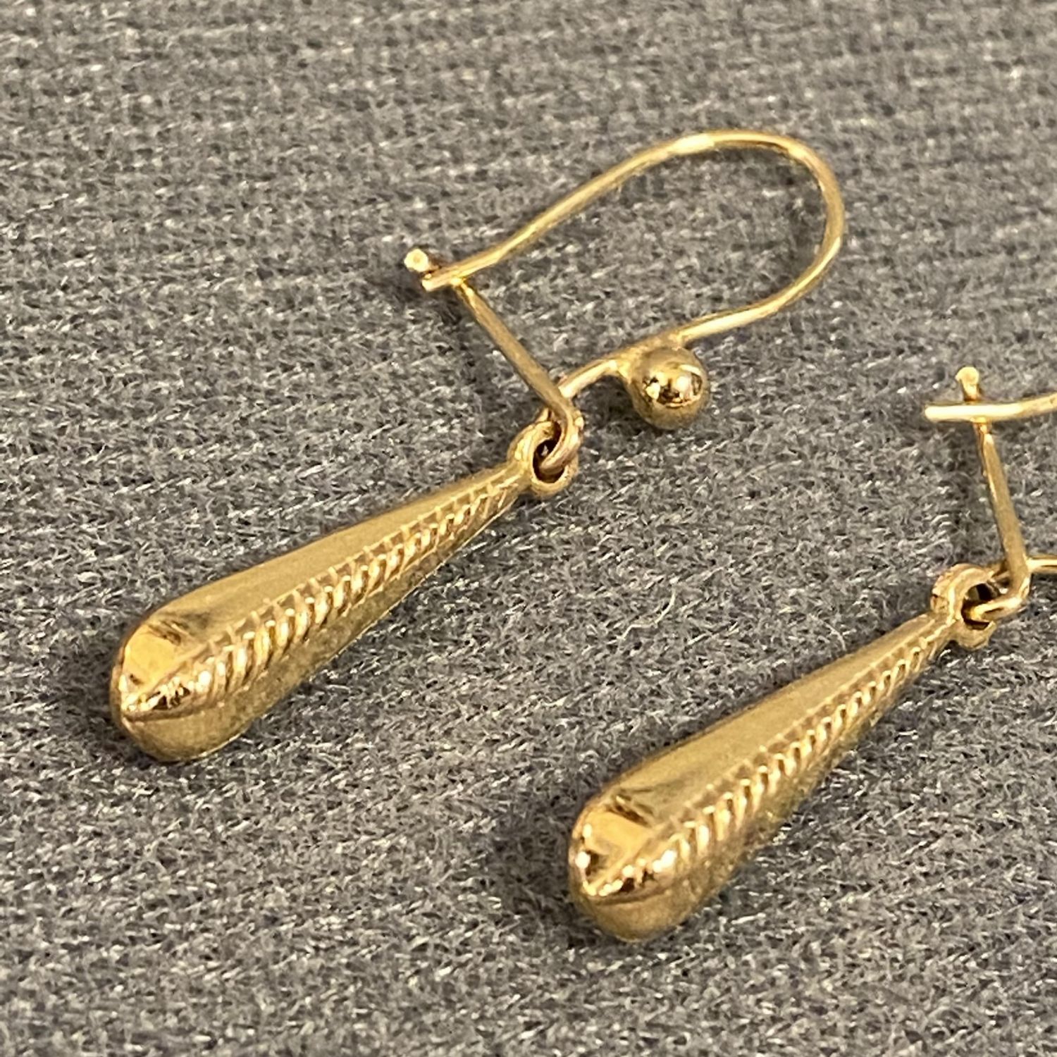 Vintage 9ct Gold Drop Earrings Jewellery And Gold Hemswell Antique Centres