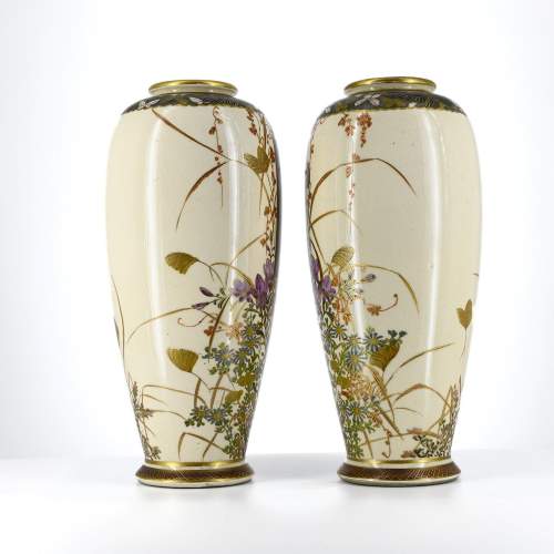 A Mirror Pair of Antique Japanese Satsuma Vases image-2