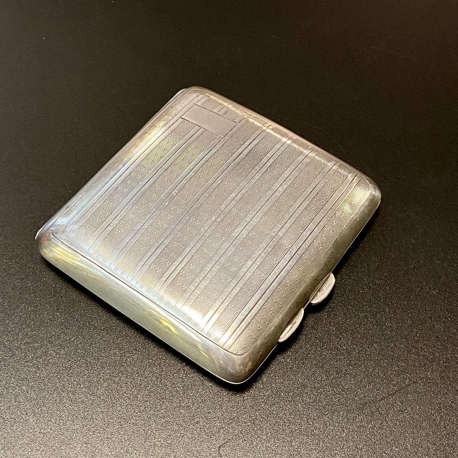 Vintage Cigarette Case, Metal Cigarette Case, Engraved Cigarette Case  Cigarette Box Vintage Metal Cigarette Case