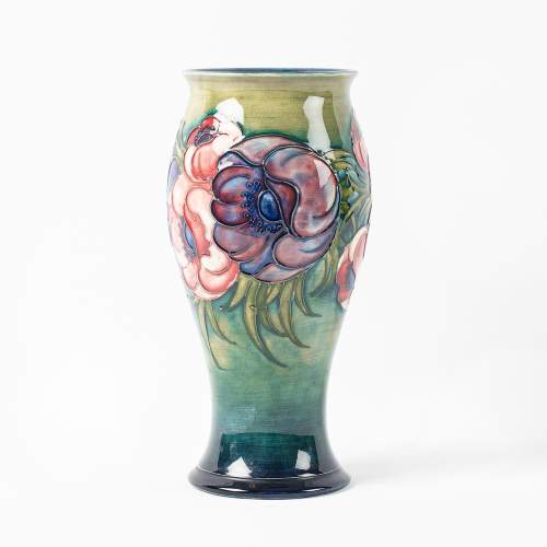 A Vintage Circa 1950  Moorcroft Anemone Pattern Vase image-2