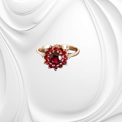 Gold Retro Ruby Cluster Ring image-3