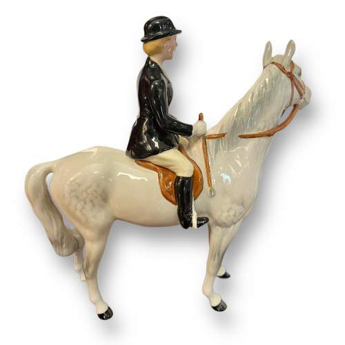 Beswick Huntswoman on a Grey Dapple Horse image-2