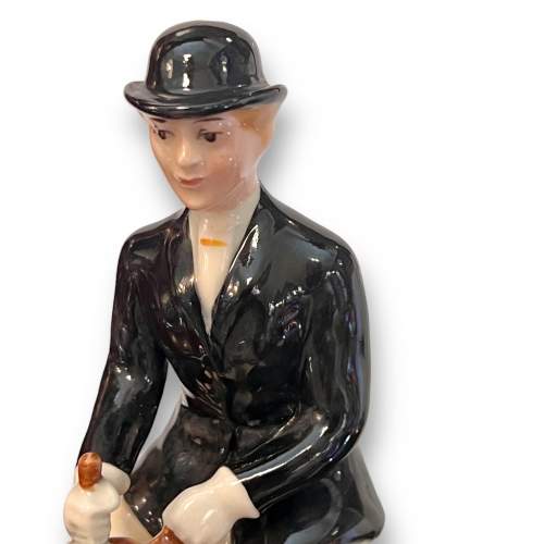 Beswick Huntswoman on a Grey Dapple Horse image-3