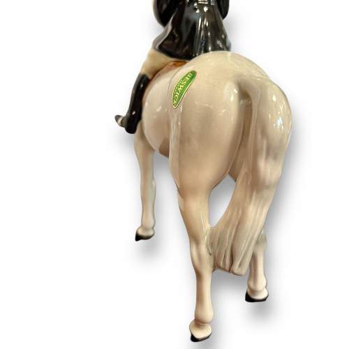 Beswick Huntswoman on a Grey Dapple Horse image-5