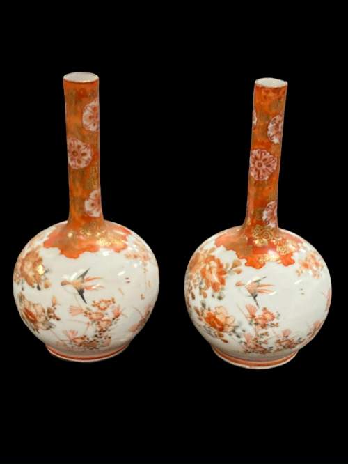 Pair Kutani Small Bud Vases image-2