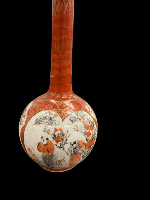 Chinese Kutani Bud Vase image-4