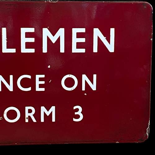 Midlands Railway Enamel Sign - Gentlemen Entrance on Platform 3 image-3