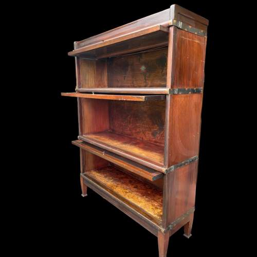 An Early 20th Century Oak Three Tier Globe Wernicke Bookcase image-3