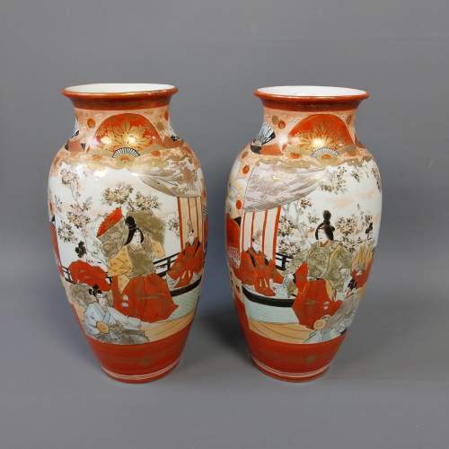 A Quality Pair of Japanese Kutani Hand Painted Vases image-1