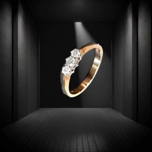 Gold 0.25ct Diamond Ring image-3