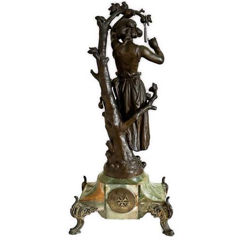 Hippoylte Moreau 19th Century French Spelter and Onyx Clock image-3