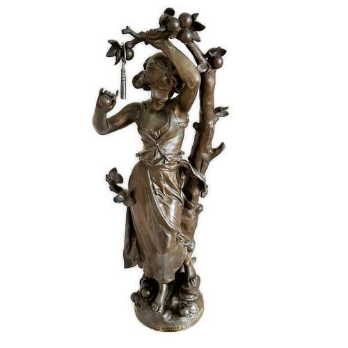 Hippoylte Moreau 19th Century French Spelter and Onyx Clock image-5