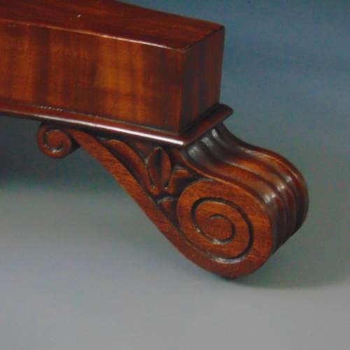 19th Century Regency Mahogany Hall Table image-4