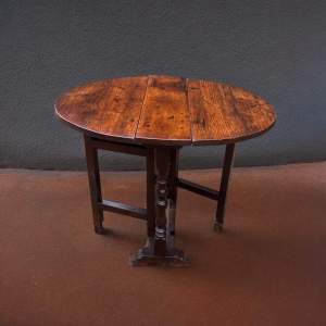 A Small Late 17th Century Oak Gateleg Table