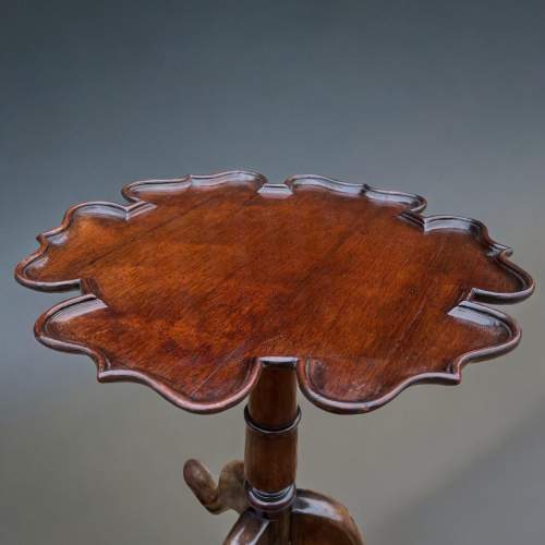 A Pair of Edwardian Period Mahogany Scalloped Wine Tables image-3