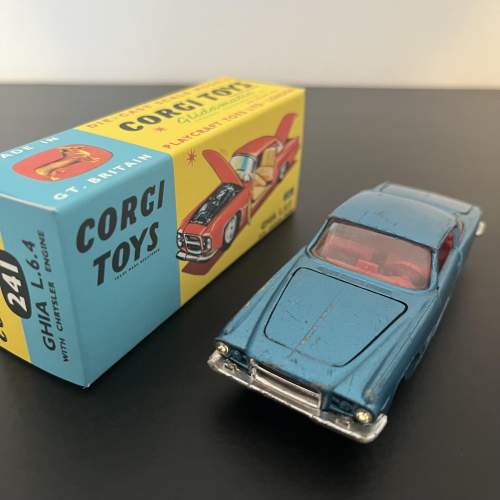 Vintage Corgi 241 Chrysler L64 Ghia 1963-69 image-4