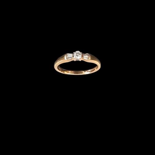 18ct Gold 0.25ct Diamond Art Deco Style Ring image-1