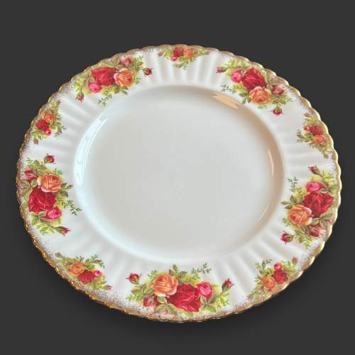 Royal Albert Old Country Roses Tea and Part Dinner Service image-4