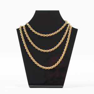 An 18ct Gold Rope Twist Necklace