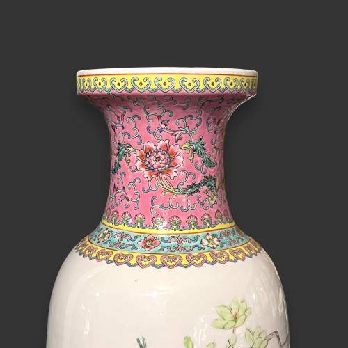 Chinese Jungdezhen Famille Rose Porcelain Vase image-3