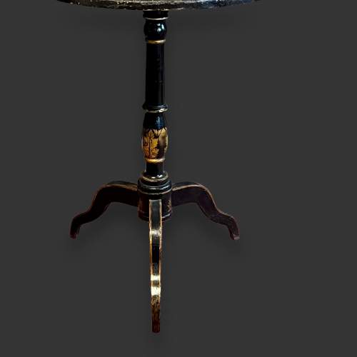 Georgian Painted Tilt Top Tripod Table image-6