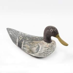 A Vintage 1930s Wooden Painted Decoy Duck