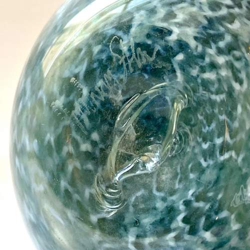 Anthony Stern Glass Signed Green Swirl Vase image-4