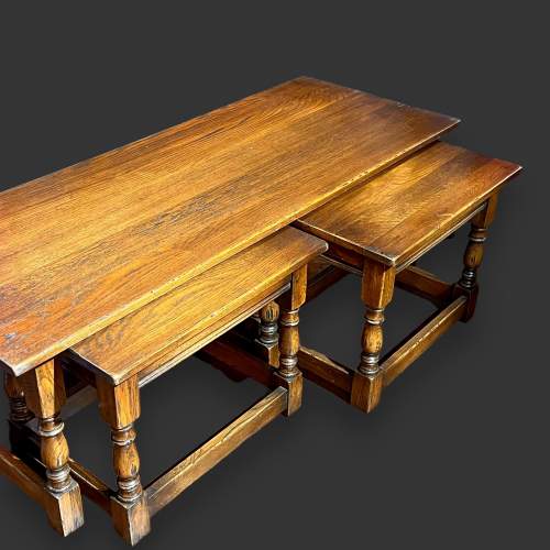 Late 20th Century Bevan and Funnell Oak Nest of Three Tables image-2