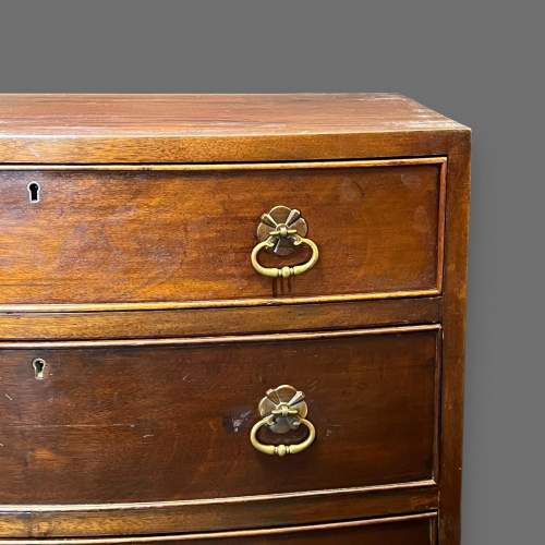 1920s Mahogany Bow Front Chest of Drawers image-4