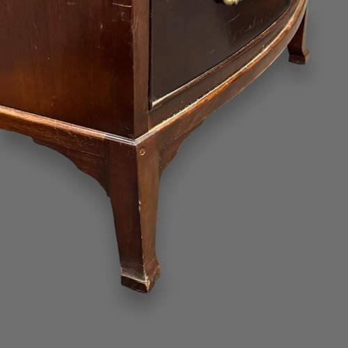 1920s Mahogany Bow Front Chest of Drawers image-6