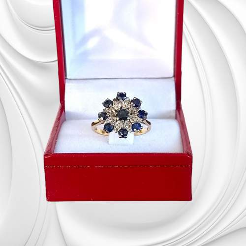 18ct Gold Sapphire Diamond Ring. London 1986 image-2