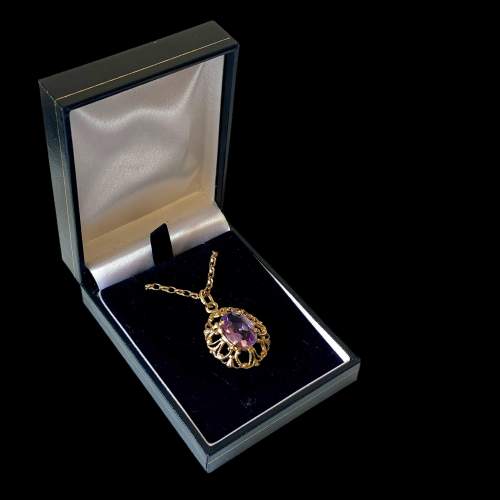9ct Gold Amethyst Pendant and Chain image-1