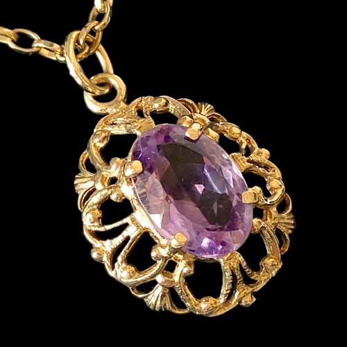 9ct Gold Amethyst Pendant and Chain image-2