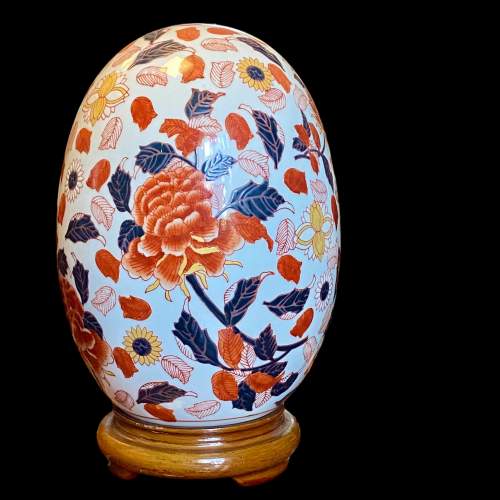 Set of Four Imari style Eggs on Stands image-3
