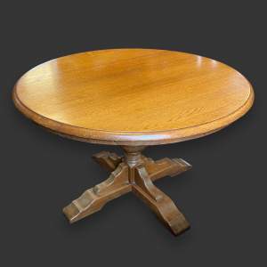 Early 20th Century Oak Round Coffee Table