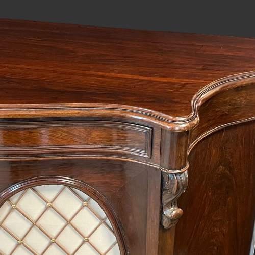 Victorian Serpentine Fronted Rosewood Cabinet image-3