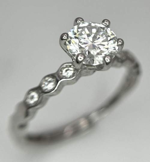 A Round Brilliant D Colour 1ct Moissanite Ring. Size P in Silver image-2